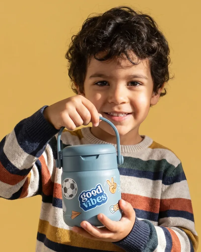 BEARFOOT Mattermos 500 ml – Blå „Stickers“